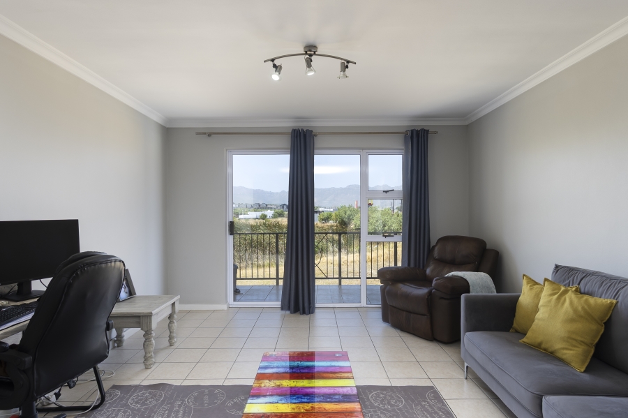To Let 2 Bedroom Property for Rent in Heritage Park Western Cape